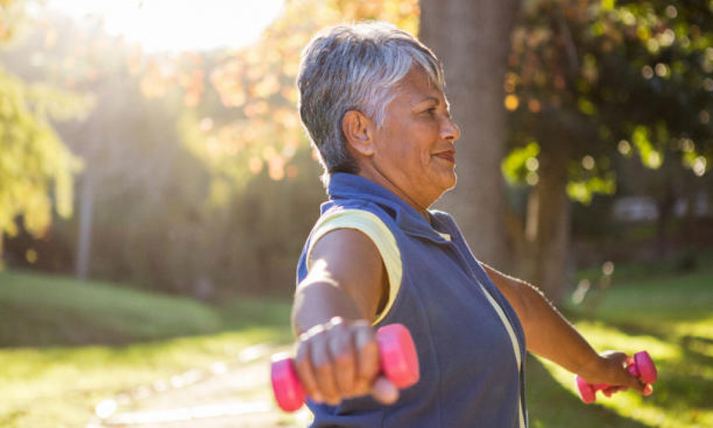 What Happens To Your Body When You Start Lifting Weights After 50
